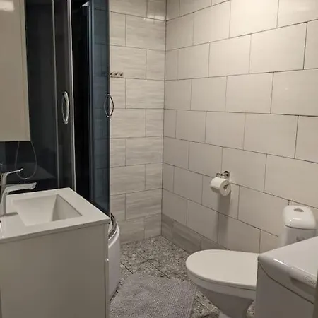 Apartment In Center Of With A/c *